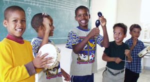 Musikinstrumente für das Kinderdorf Las Palmas